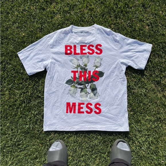 Bless The Mess UNIQLO Graphic Cali Dewitt Tee NWOT - Picture 1 of 3